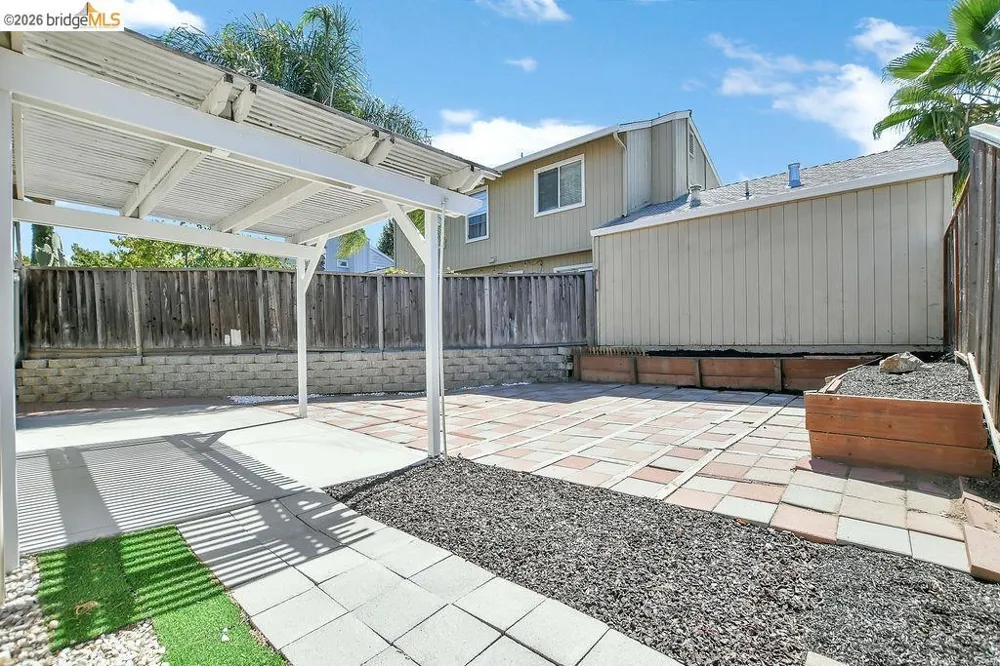 833 Oakwood Way Oakley, CA 94561