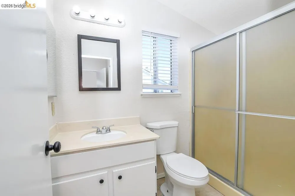 833 Oakwood Way Oakley, CA 94561