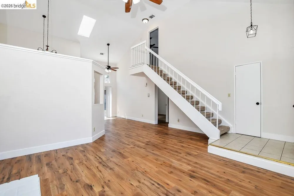 833 Oakwood Way Oakley, CA 94561