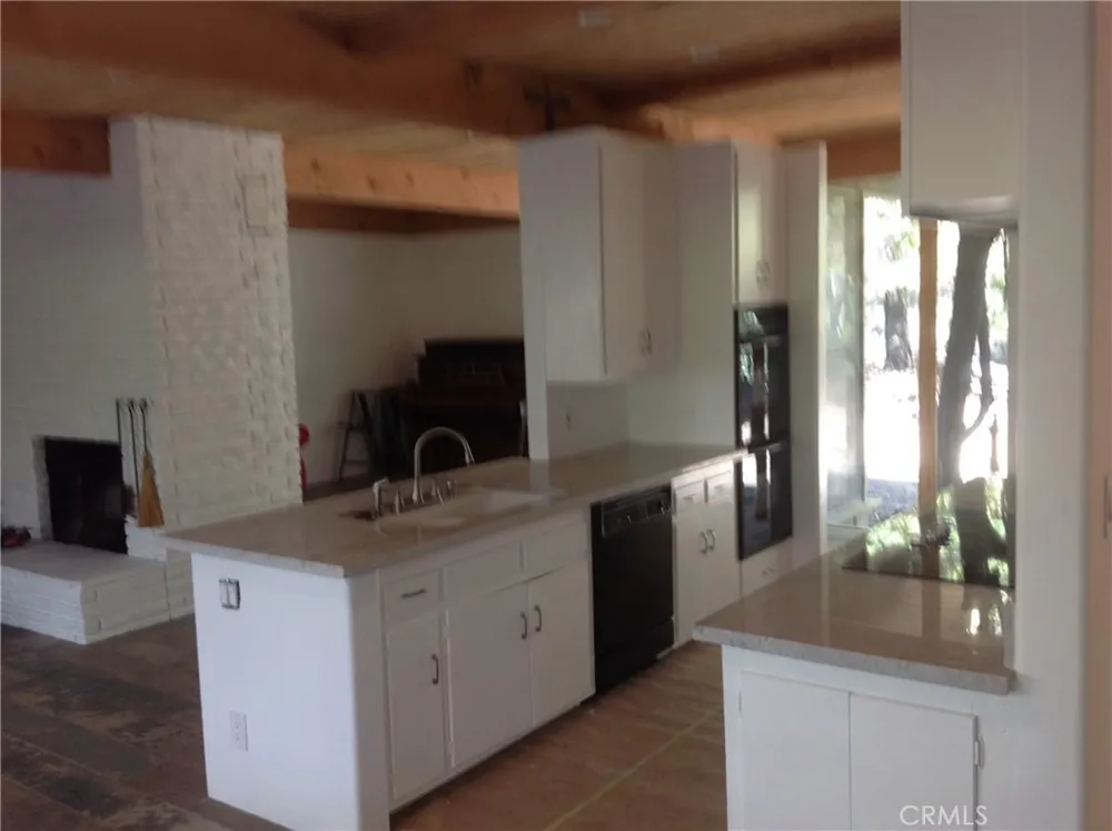 24735 Mulholland Highway Calabasas, CA 91302