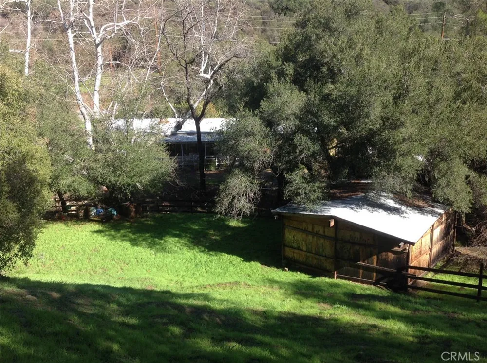 24735 Mulholland Highway Calabasas, CA 91302