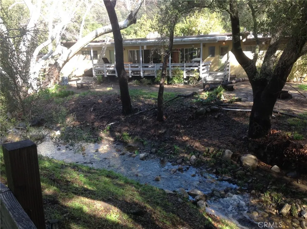 24735 Mulholland Highway Calabasas, CA 91302