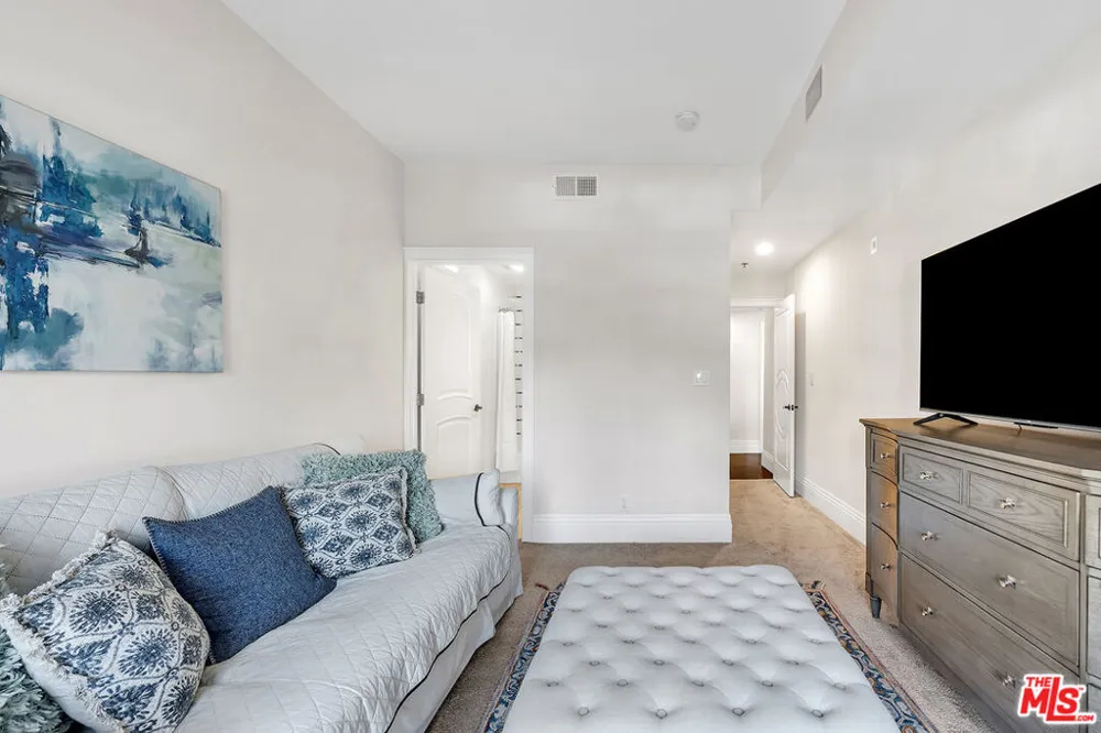 1040 4TH STREET #204 Santa Monica, CA 90403