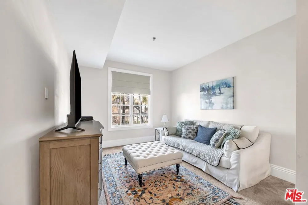 1040 4TH STREET #204 Santa Monica, CA 90403