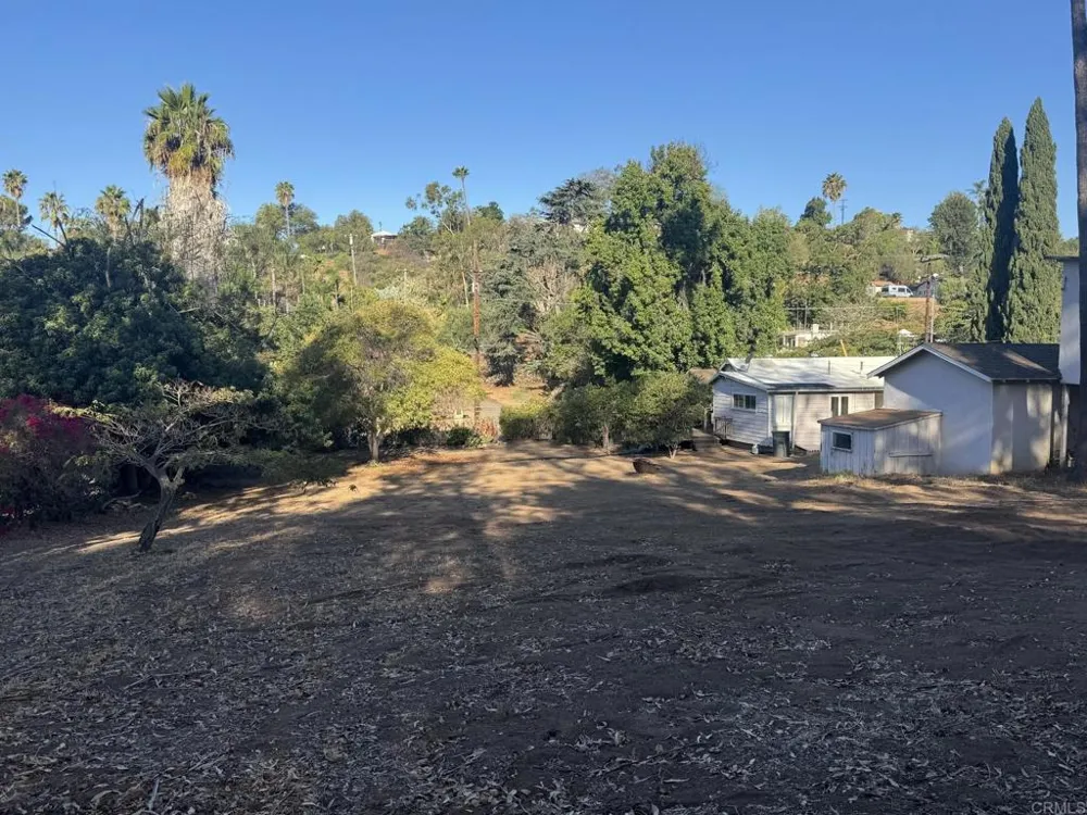 726 Valley Drive Vista, CA 92084