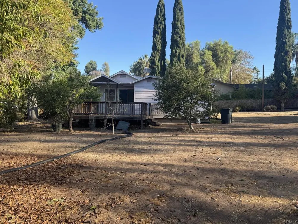 726 Valley Drive Vista, CA 92084