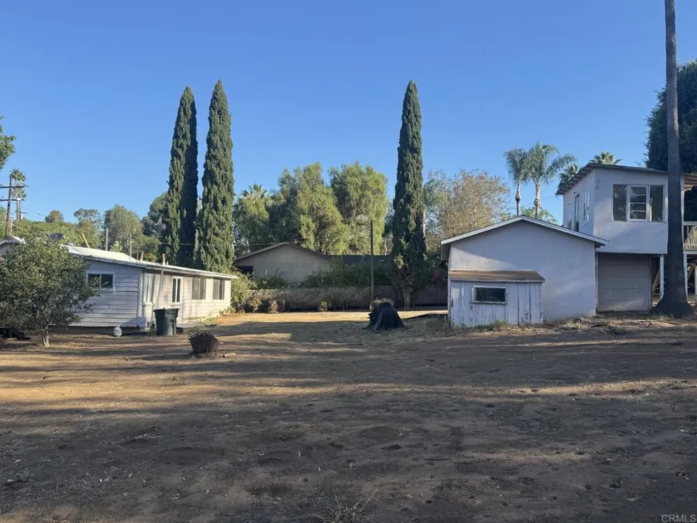 726 Valley Drive Vista, CA 92084