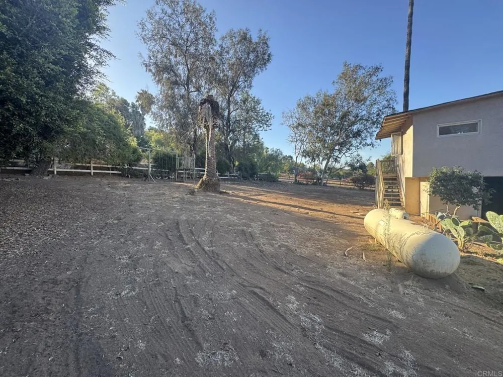 726 Valley Drive Vista, CA 92084