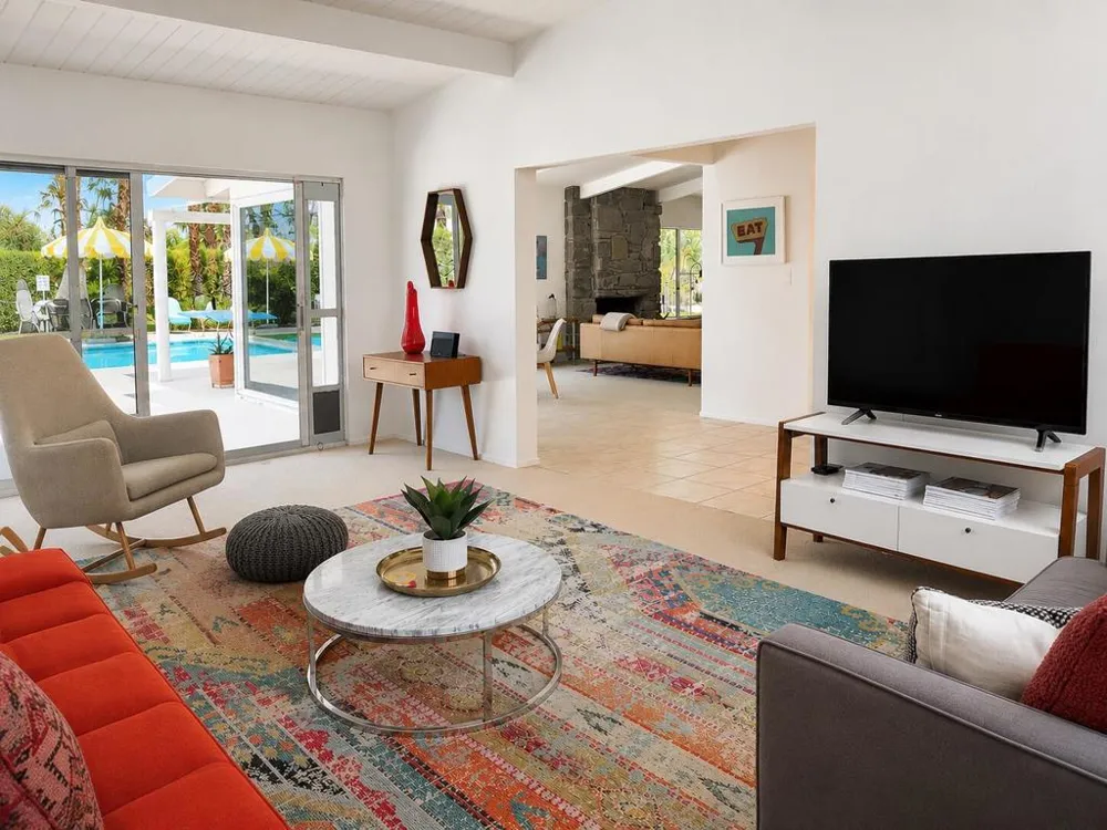 786 High Road Palm Springs, CA 92262