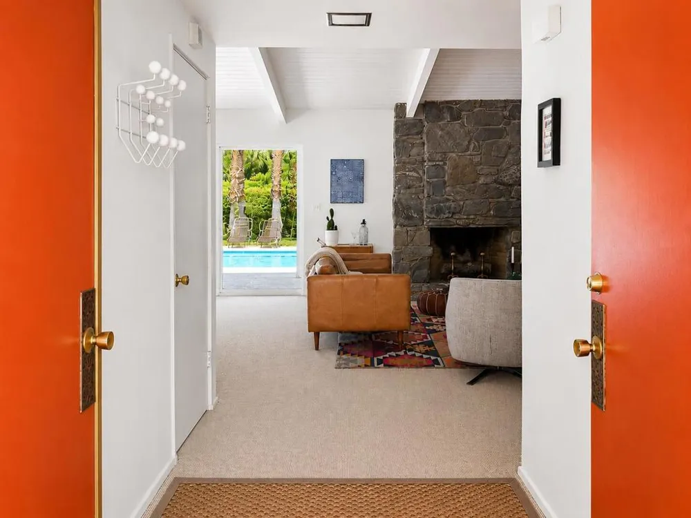 786 High Road Palm Springs, CA 92262