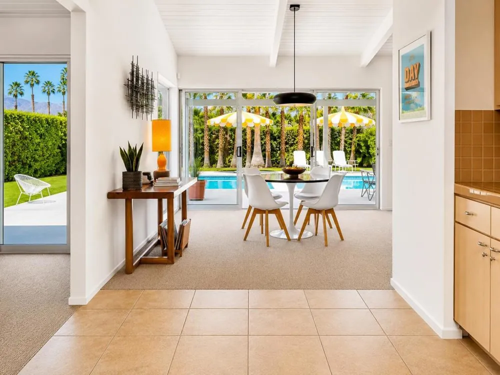 786 High Road Palm Springs, CA 92262