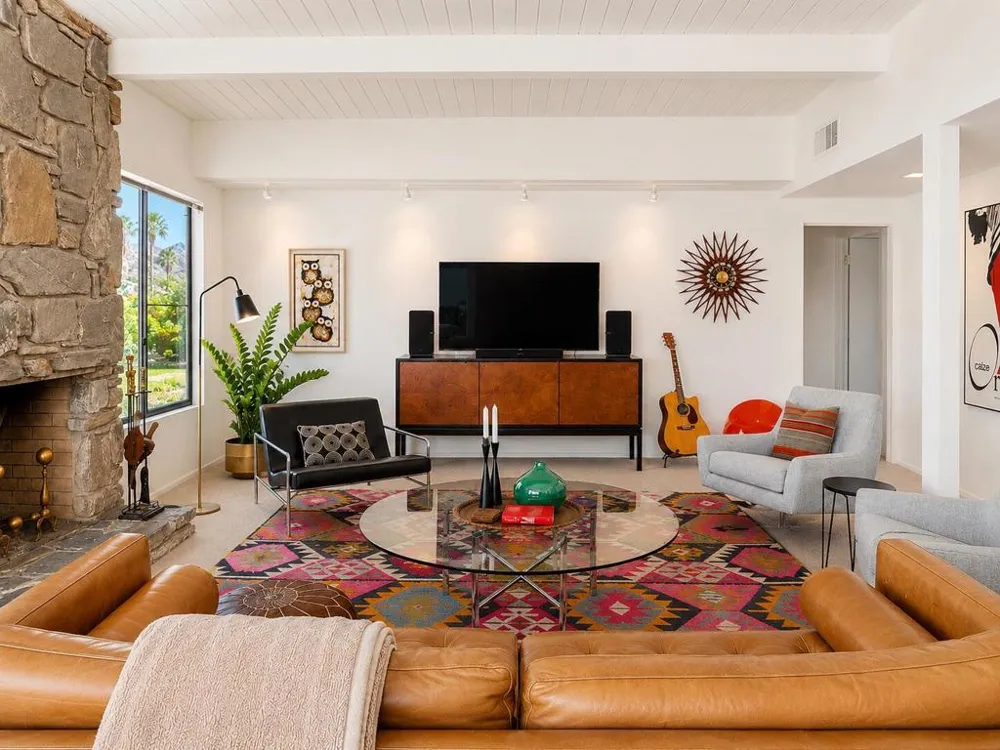 786 High Road Palm Springs, CA 92262