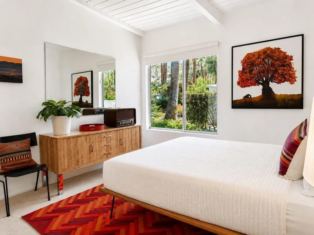 786 High Road Palm Springs, CA 92262