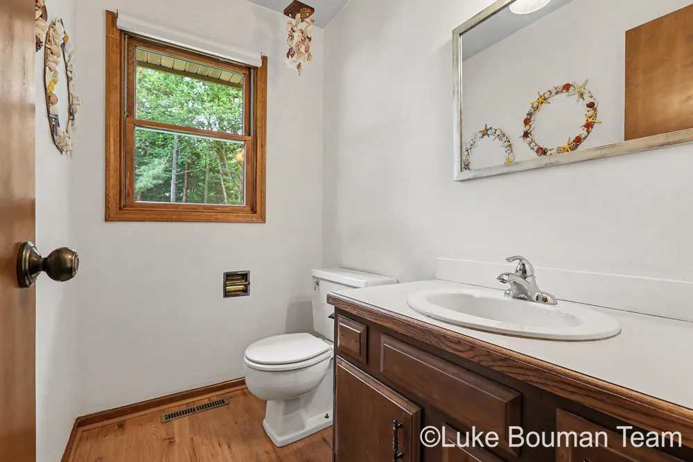 17521 Whippoorwill Drive Grand Haven, MI 49417