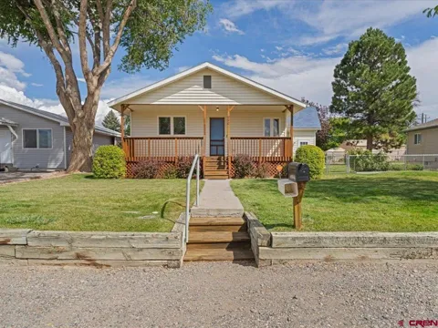 940 Leon Street