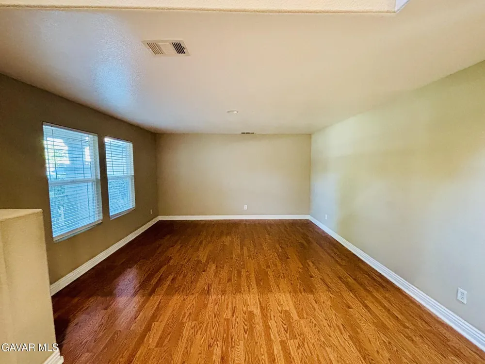2064 W Avenue K6 Lancaster, CA 93536