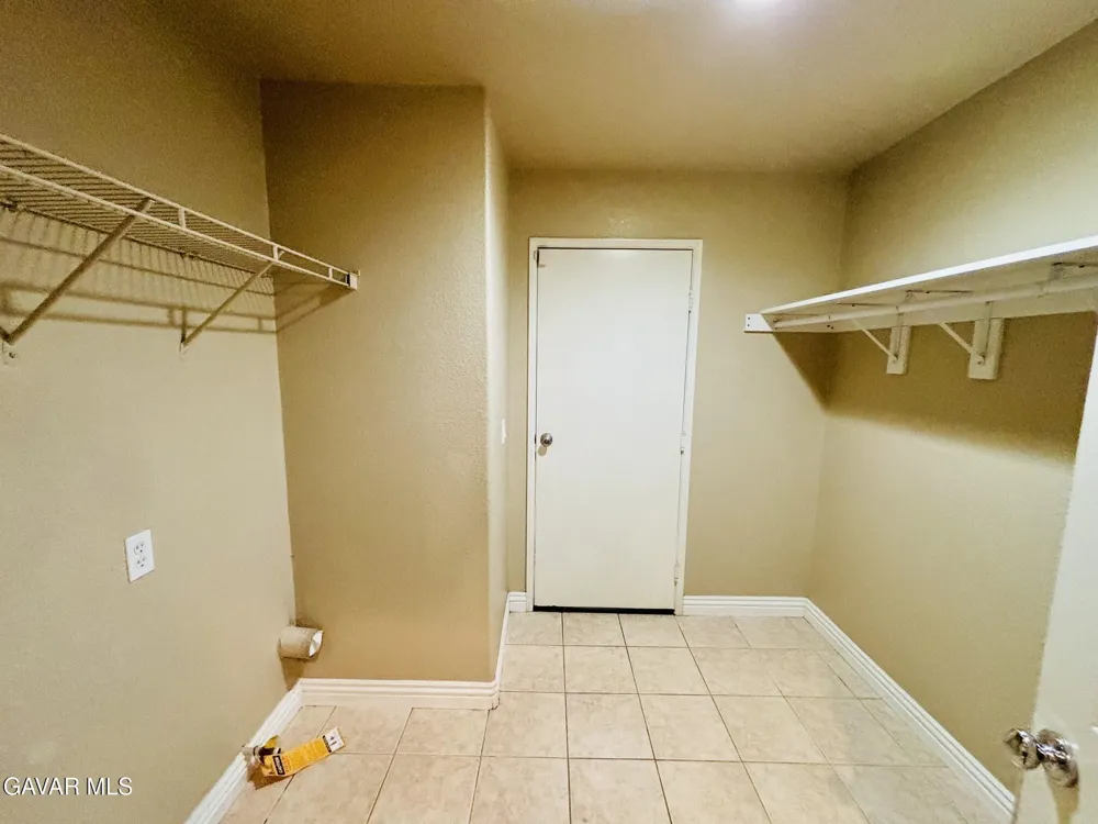 2064 W Avenue K6 Lancaster, CA 93536