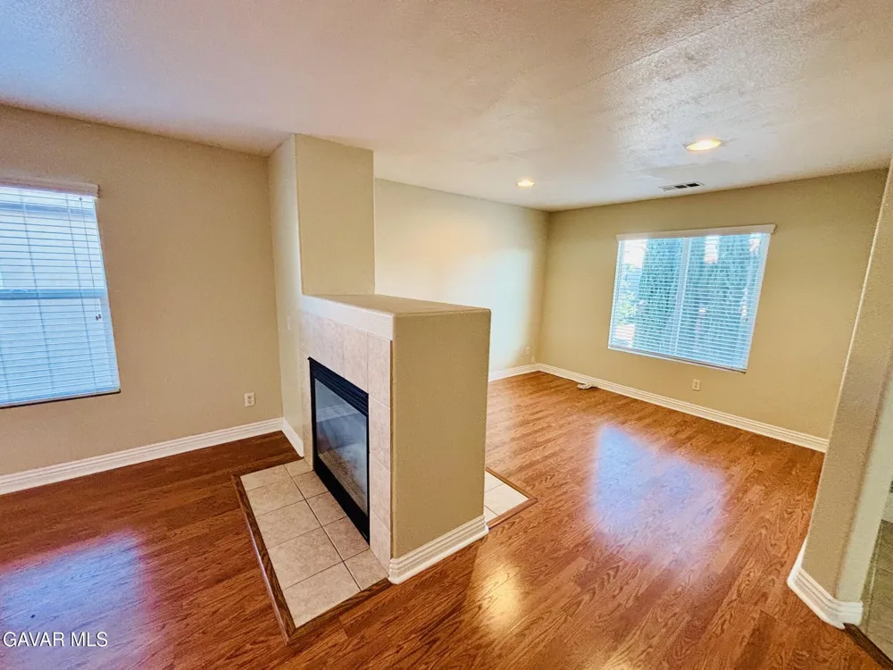 2064 W Avenue K6 Lancaster, CA 93536