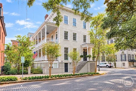 123 W Charlton Street #5