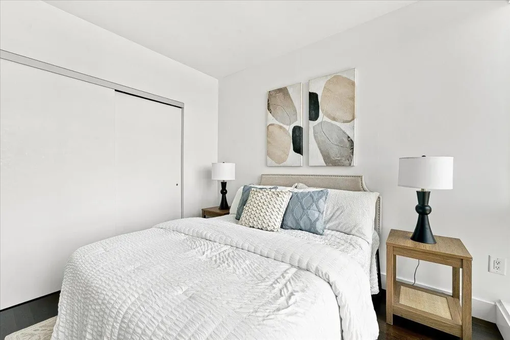 77 HUDSON ST Jersey City, NJ 07302