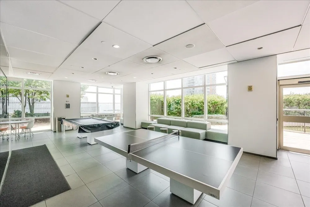 77 HUDSON ST Jersey City, NJ 07302