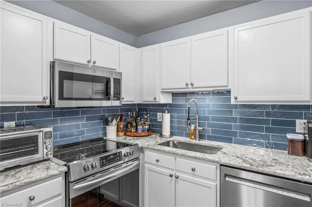 1905 Crest Hollow Drive #102 Winston-Salem, NC 27127