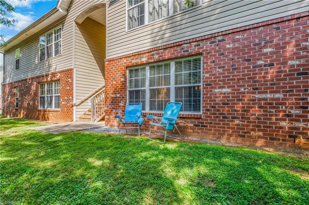 1905 Crest Hollow Drive #102 Winston-Salem, NC 27127