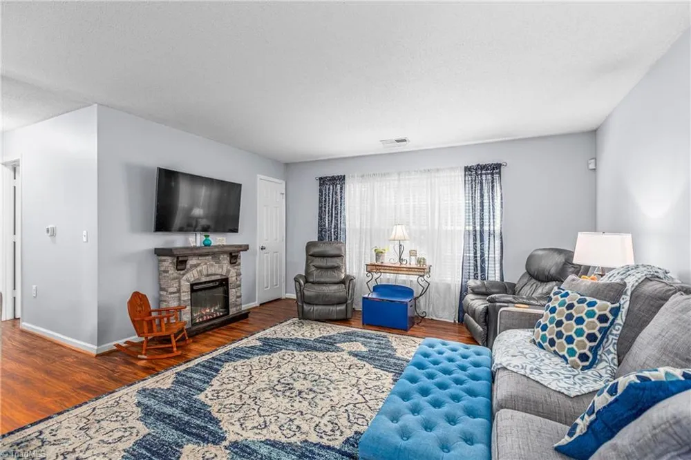 1905 Crest Hollow Drive #102 Winston-Salem, NC 27127
