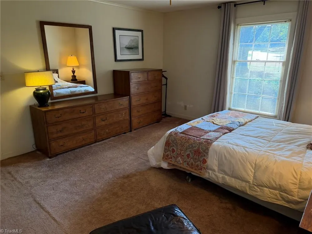 7525 Eppingwood Court Clemmons, NC 27012