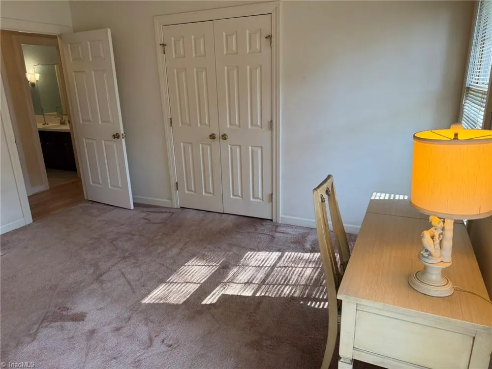7525 Eppingwood Court Clemmons, NC 27012