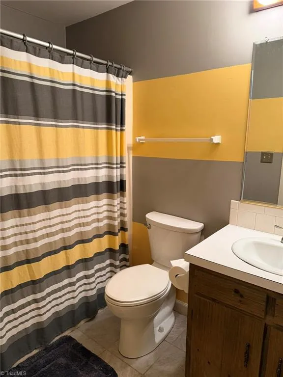 7525 Eppingwood Court Clemmons, NC 27012