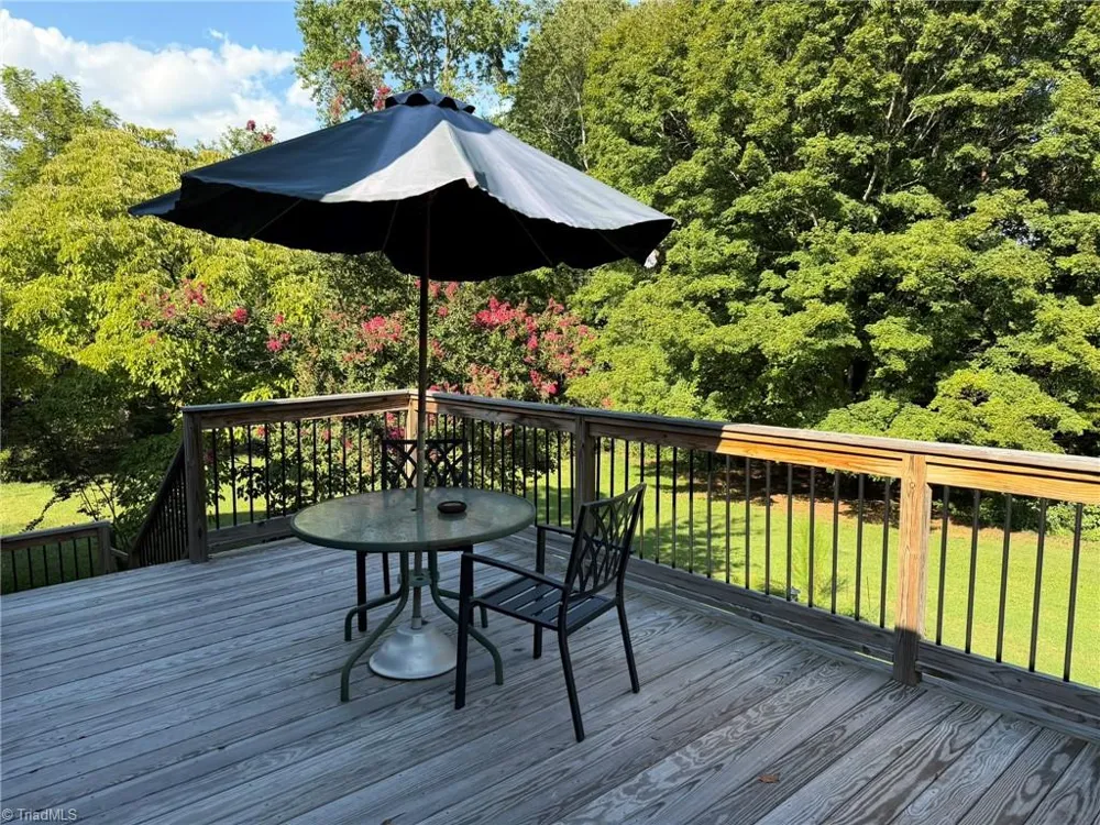 7525 Eppingwood Court Clemmons, NC 27012