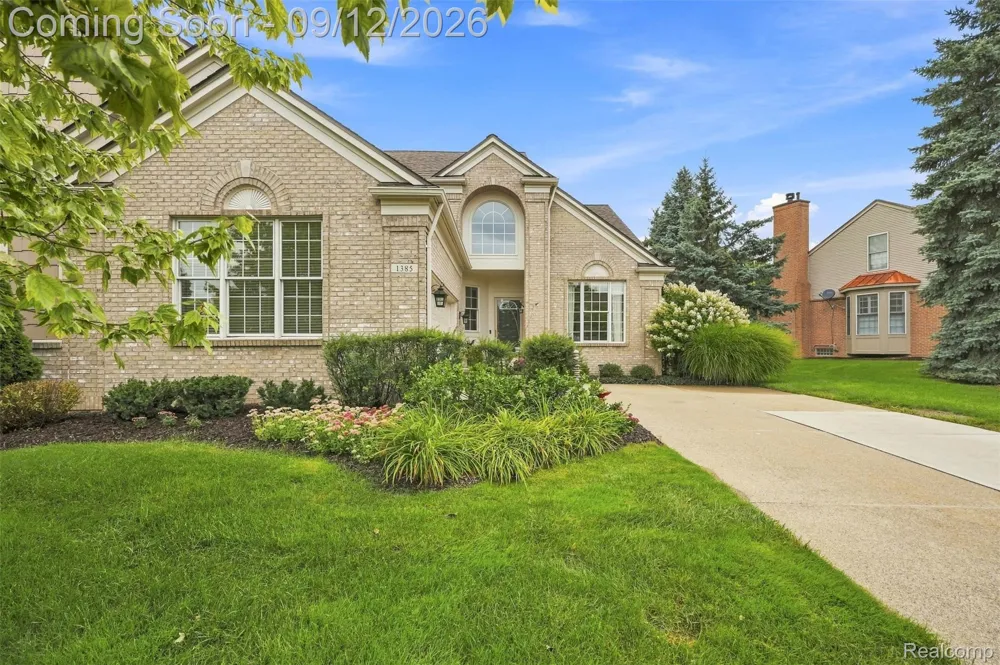 1385 Copper Circle Rochester City, MI 48306
