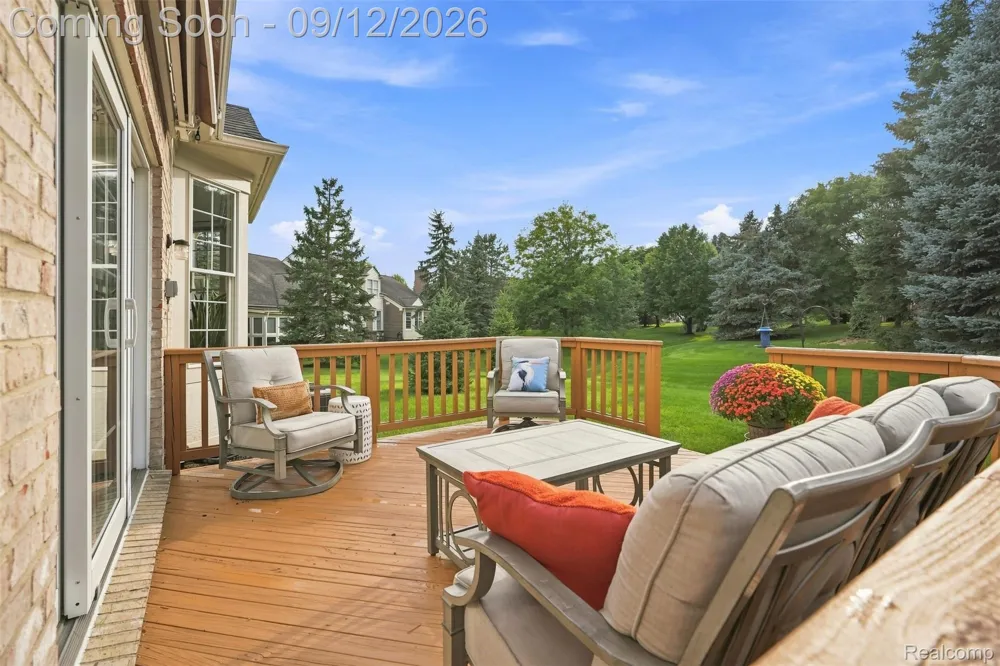 1385 Copper Circle Rochester City, MI 48306