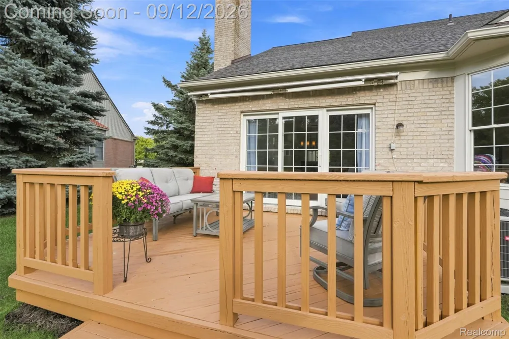 1385 Copper Circle Rochester City, MI 48306