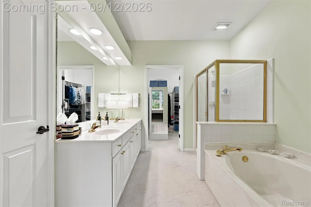 1385 Copper Circle Rochester City, MI 48306