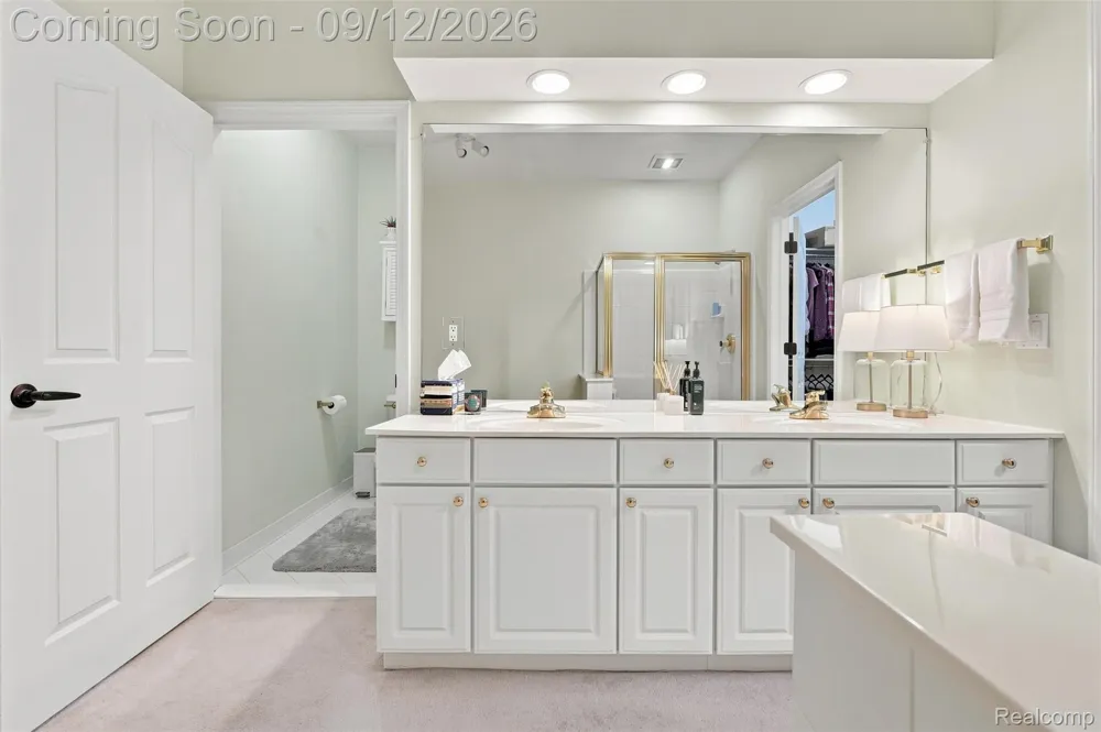 1385 Copper Circle Rochester City, MI 48306