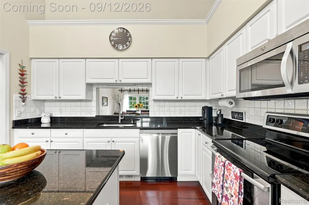 1385 Copper Circle Rochester City, MI 48306