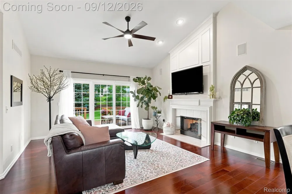 1385 Copper Circle Rochester City, MI 48306