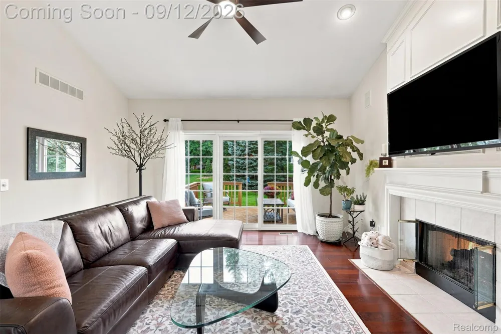 1385 Copper Circle Rochester City, MI 48306