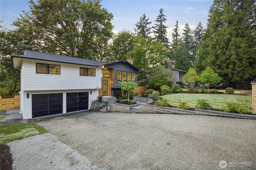 10703 126th Avenue NE Kirkland, WA 98033