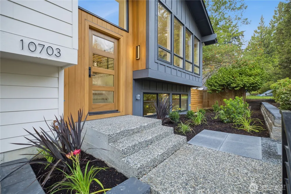 10703 126th Avenue NE Kirkland, WA 98033