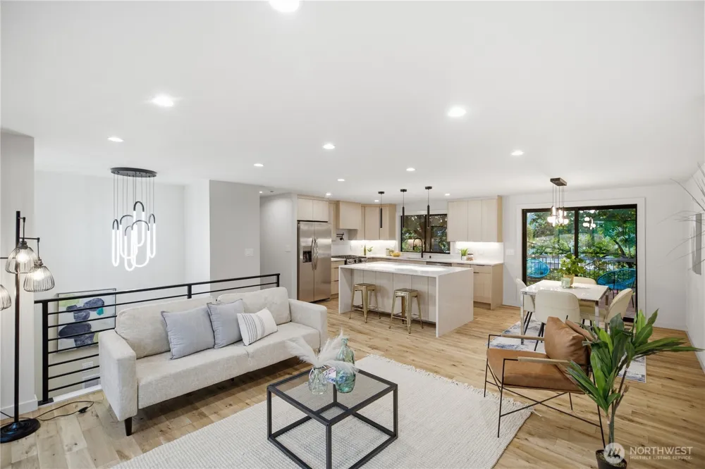 10703 126th Avenue NE Kirkland, WA 98033