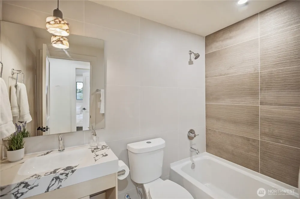 10703 126th Avenue NE Kirkland, WA 98033