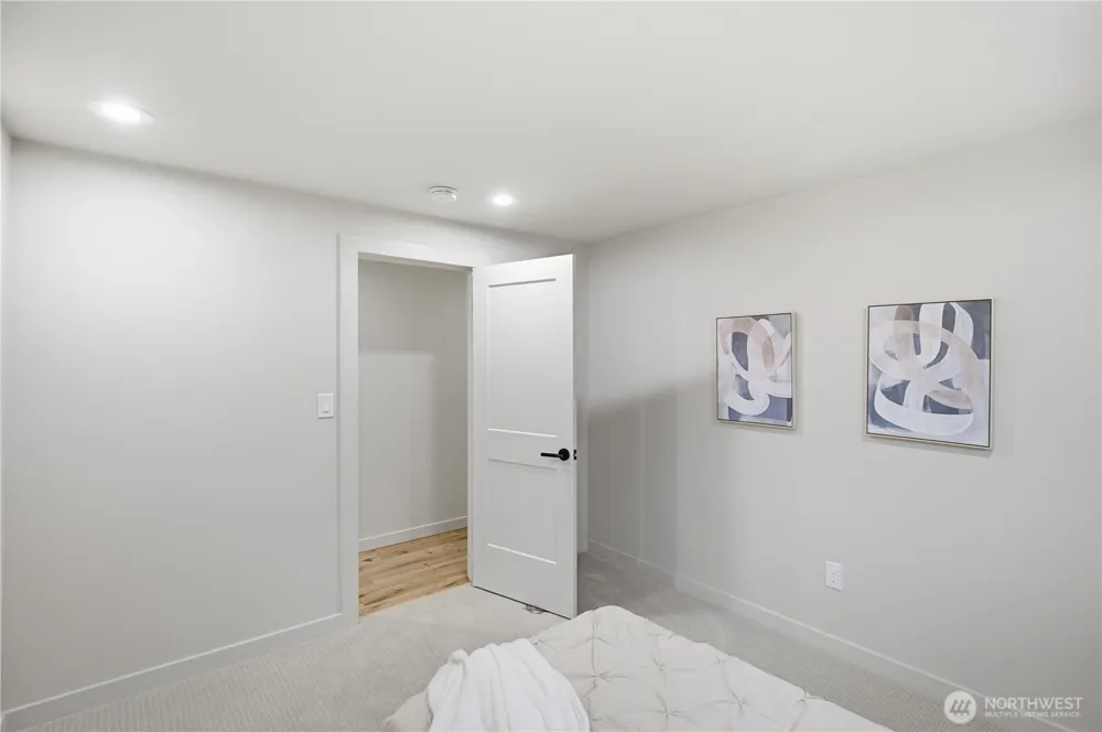 10703 126th Avenue NE Kirkland, WA 98033