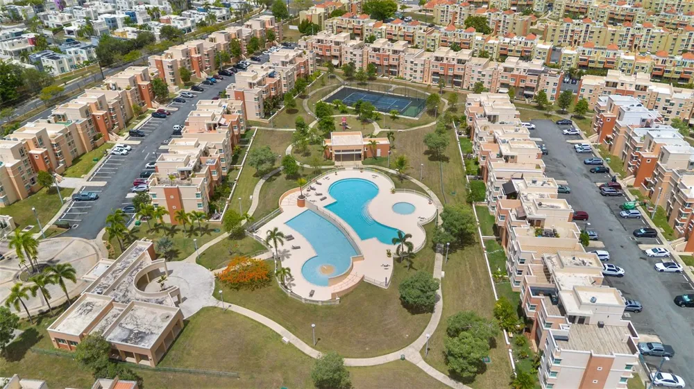 400 Grand Boulevard COND. ARMONIA #301 Caguas, PR 00725