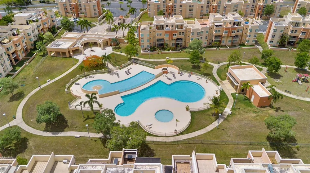 400 Grand Boulevard COND. ARMONIA #301 Caguas, PR 00725