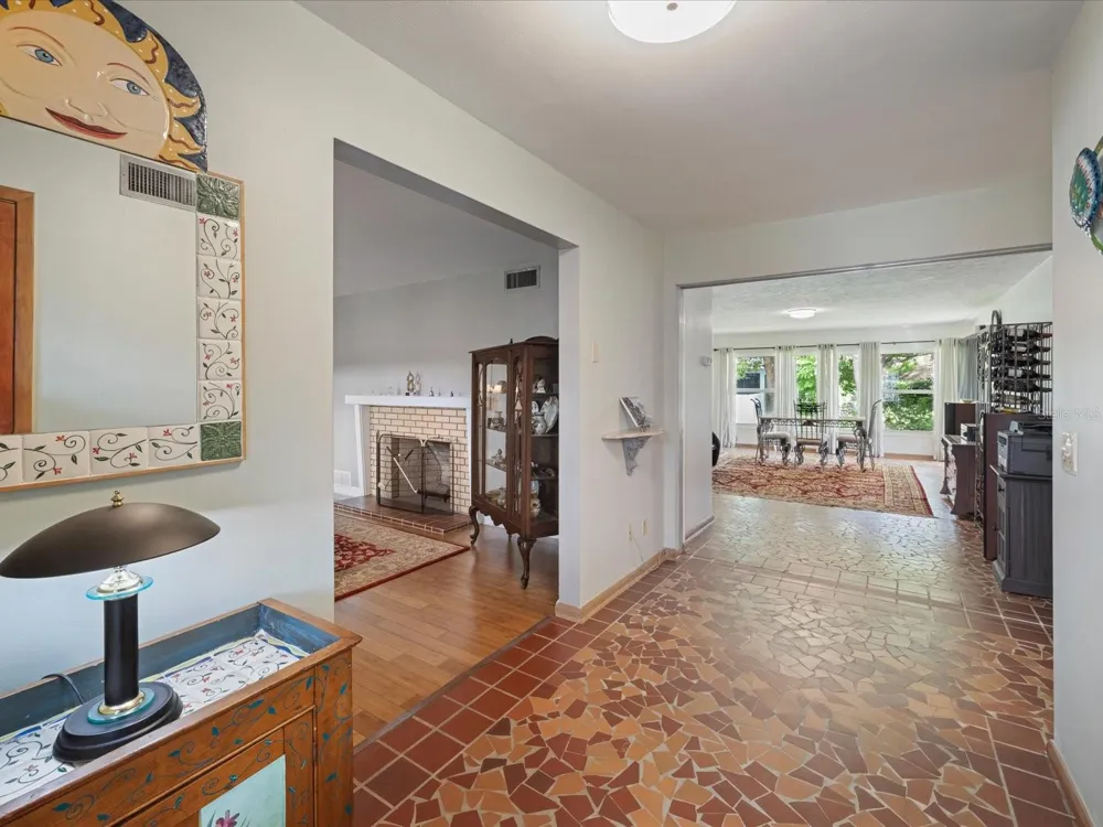 2100 MCKINLEY STREET Clearwater, FL 33765