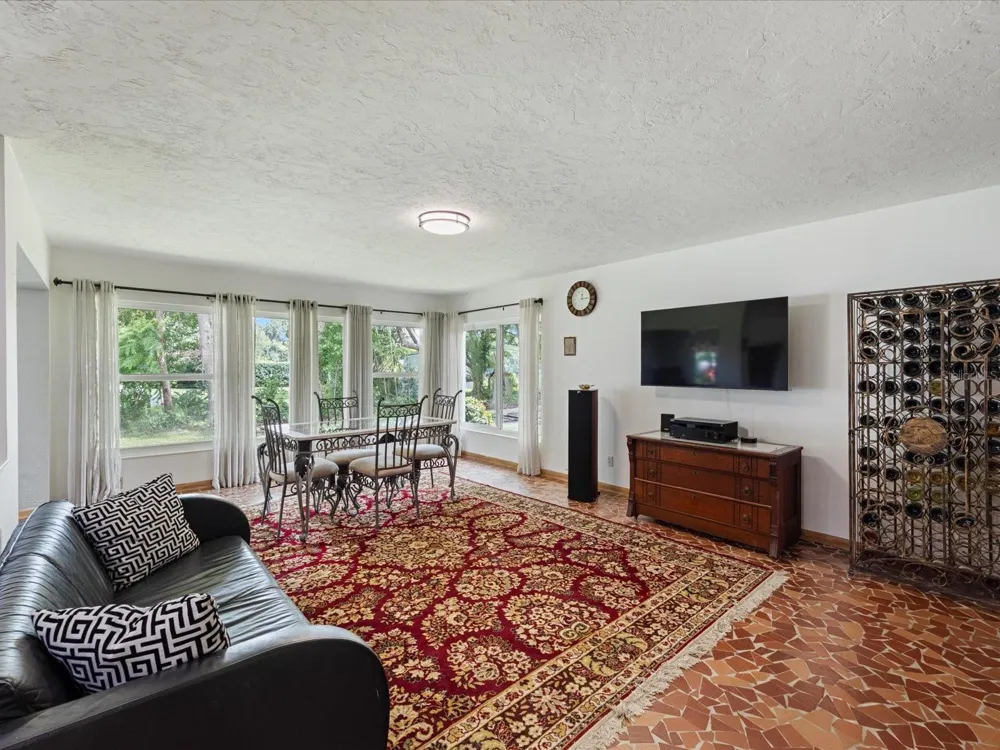 2100 MCKINLEY STREET Clearwater, FL 33765