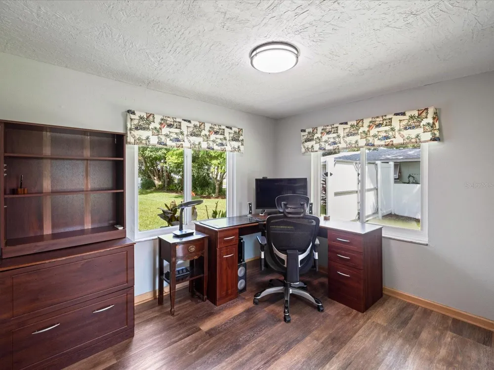 2100 MCKINLEY STREET Clearwater, FL 33765